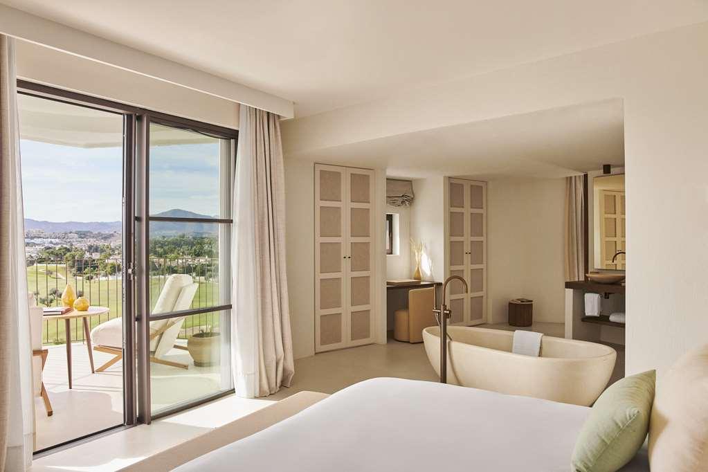 La Zambra Hotel By Hyatt 미하스 객실 사진